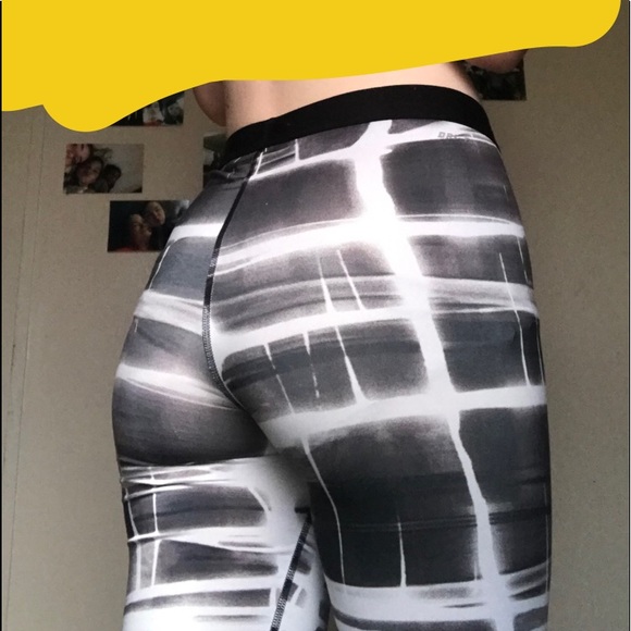 Nike pro leggings - Picture 4 of 4